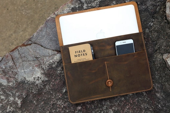 Vintage Distressed Genuine Leather MacBook Sleeve Case for Vintage Distressed Genuine Leather MacBook Sleeve Case for