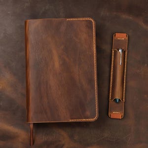 Personalized Leather Bible cover case for KJV Deluxe Gift Editions ,Standard Size Bible, Christian gifts for men women U06-LBBC05S