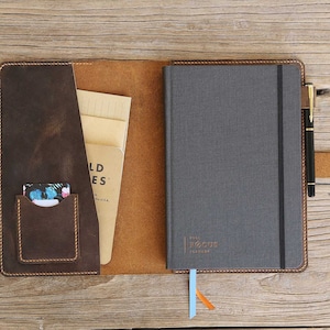 Full Focus planner leather cover portfolio ,  Personalized distressed leather cover for full focus planner journal  - NFFA505S