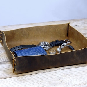 vintage Brown distressed mens leather valet tray , rustic leather dresser organizer , full grain leather catchall change coin box LT05CF