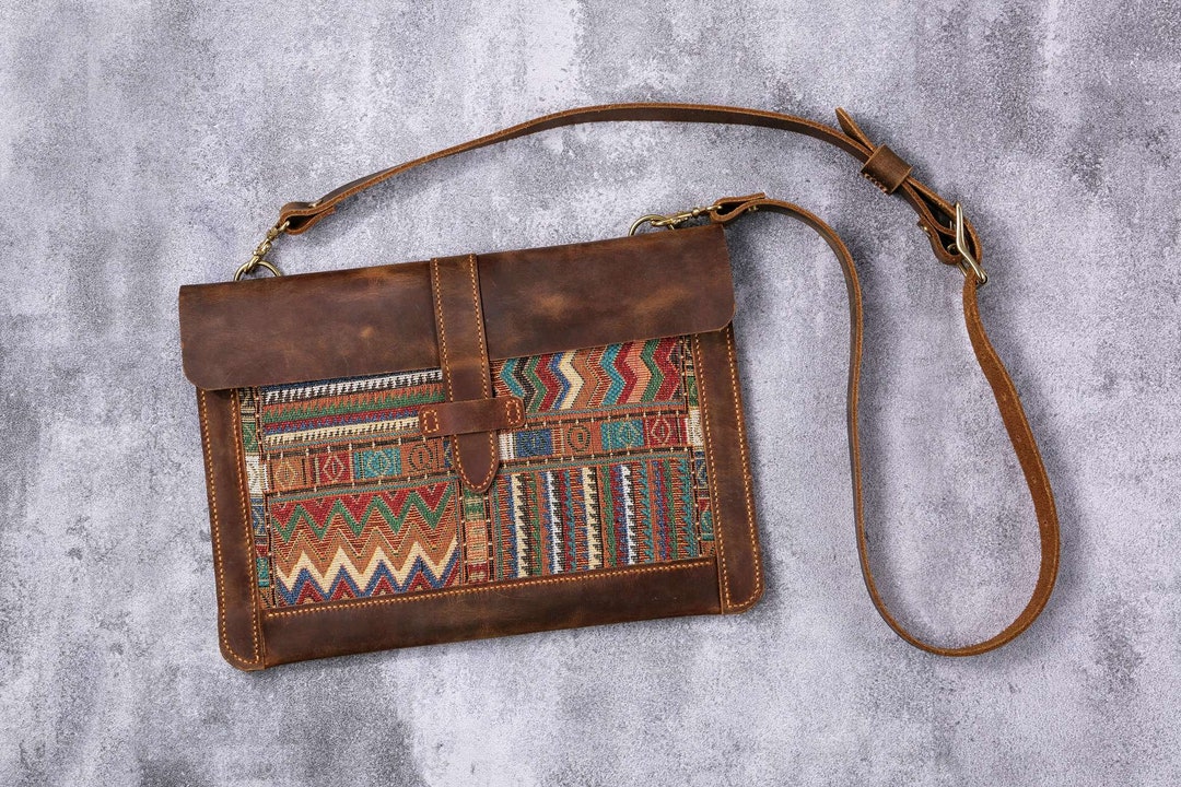 Personalized Leather Sleeve Bag for MacBook Pro 16 14 13 , Monogrammed