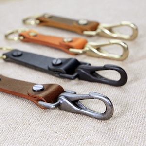 Heavy Duty Leather Keychain clip hook ,  Personalized Black Brown leather custom monogrammed key fob - Y03-LHDKC