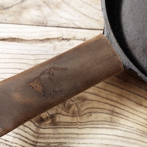 Personalized leather cast iron skillet handle cover , Leather long pot handle cover holder Z04-LP05S