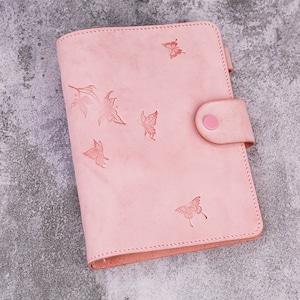 Diario in pelle goffrata rosa A5 A6, raccoglitore per ragazze, raccoglitore in pelle con motivo a farfalla e fiori, regali per ragazze adolescenti - W9-PLBB