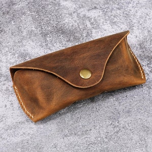 Custodia per occhiali da sole in pelle personalizzata, Custodia per occhiali in vera pelle pieno fiore rustica fatta a mano per occhiali W12-LSGS