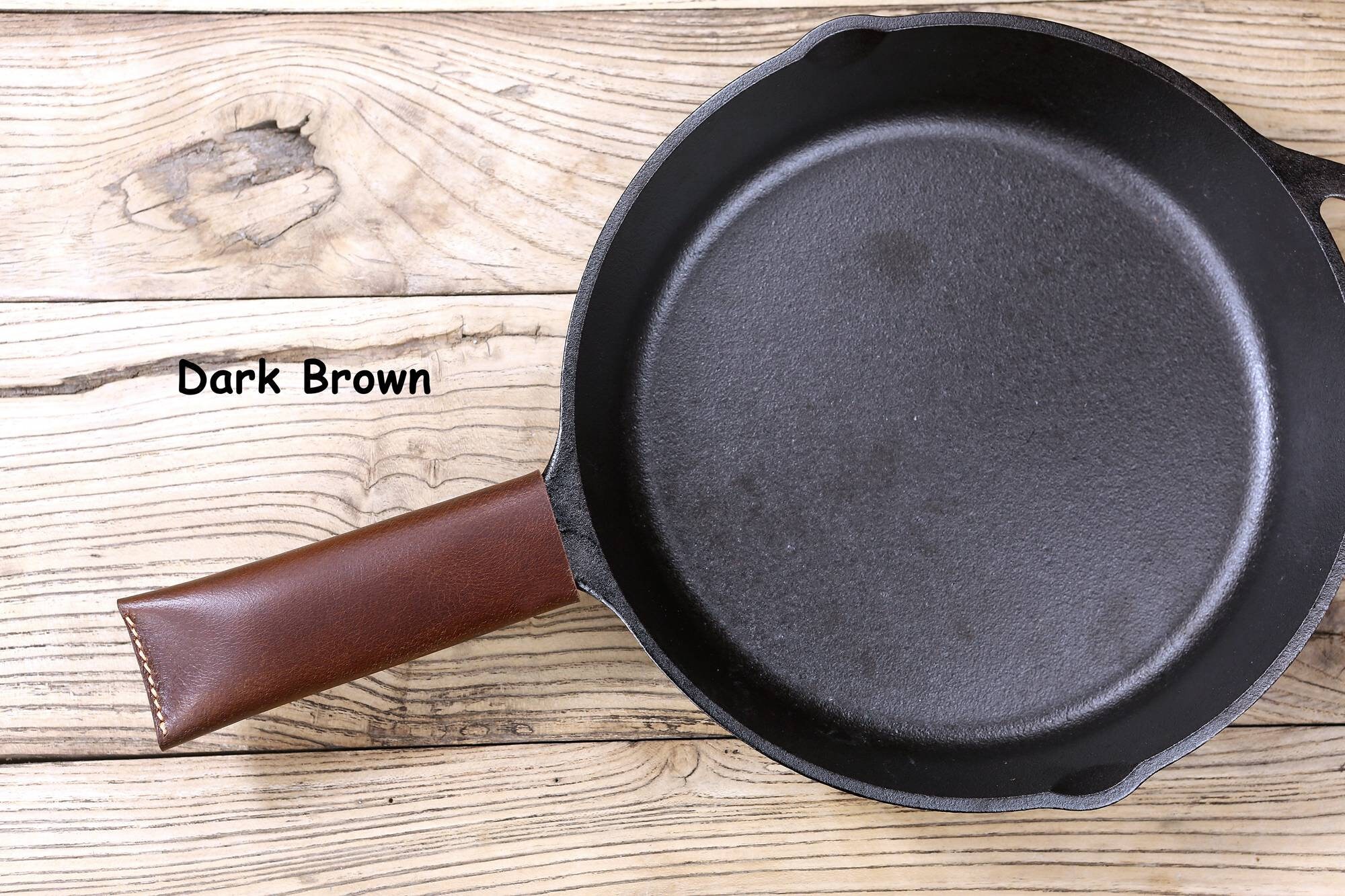 BTLUX Cast Iron Handle Cover, Set of 2 - Extra Thick Leather Heat Resistant  Handle Holder for Cast Iron Skillets, Pans - Made in Georgia