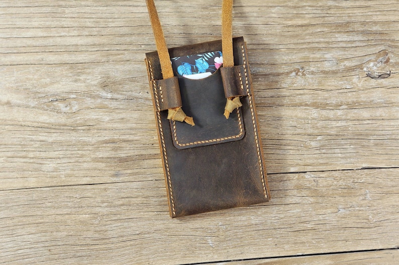 cell phone pouch mini crossbody bag for men women distressed leather phone sling bag SPB05S Vintage retro leather small sling bag