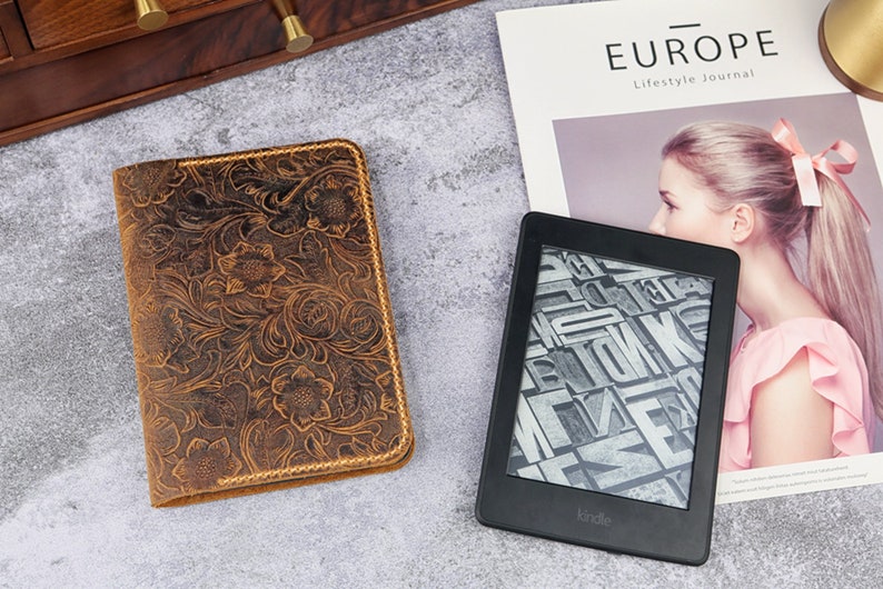Women embossing leather kindle paperwhite 12th 11th case , Tooled leather 2024 Kindle 11th gen case cover, Kindle Oasis case W11-KD05CWP image 10