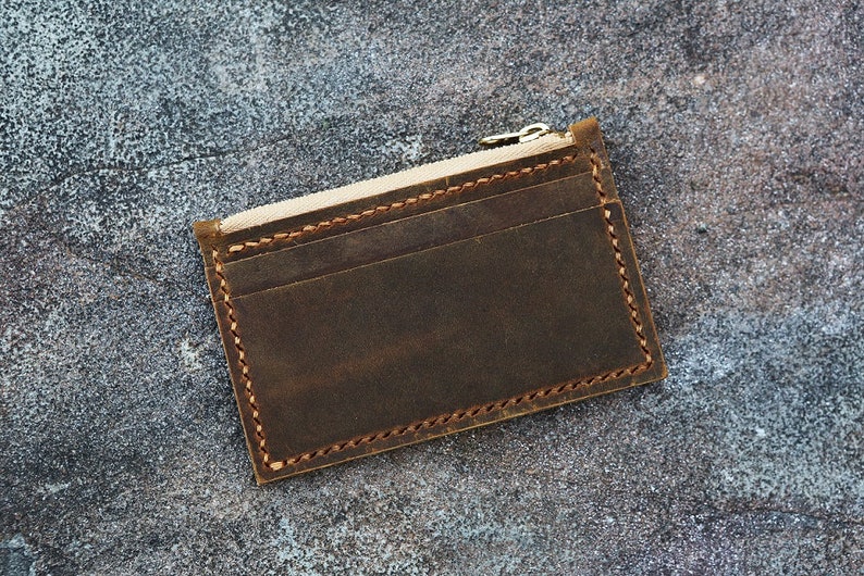 Cartera de cuero desgastado vintage personalizada para tarjetas, billetera minimalista para hombres y mujeres, billetera de cuero con bolsillo frontal, billetera para cambio de monedas CW005SZ imagen 2