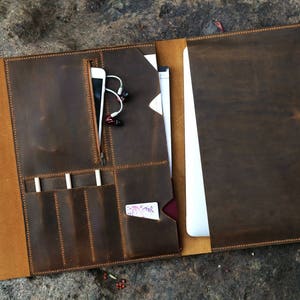 Portafoglio laptop macbook pro in pelle invecchiata fatto a mano / custodia per organizzatori di viaggi d'affari in pelle retrò - MB05PDB