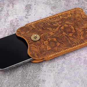 Op maat gemaakte leren telefoonhoesjes met reliëf. Leren telefoonhoesje voor iPhone 16 15 14 13 Pro Max W10-LPSN