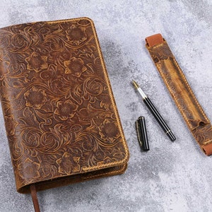 Custodia in pelle con stampa a rilievo per la Sacra Bibbia KJV, regali cristiani personalizzati per donne madri N02-LBBC09S