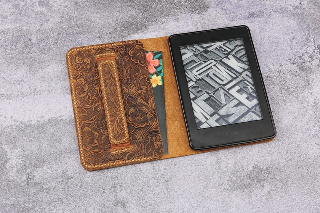 Women Embossing Leather Kindle Paperwhite 12th 11th Case , Tooled