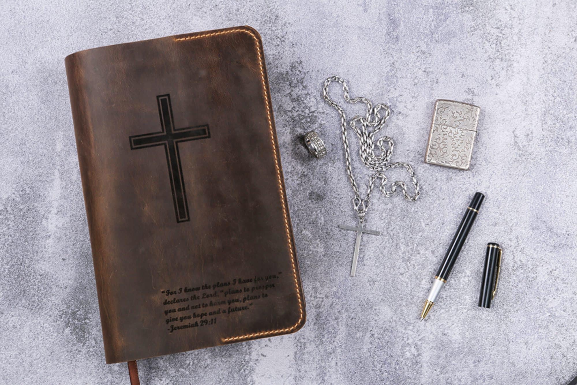 Personalized Leather cover for bible KJV , Custom leather holy bible book case cover christian gifts for men women Z04-LBBC05S