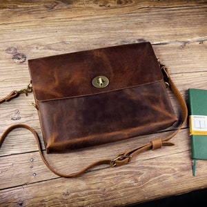 Bolso para computadora de cuero desgastado marrón, bolsos para computadora portátil de cuero de grano completo real para hombres, maletín delgado de cuero para documentos CB05S