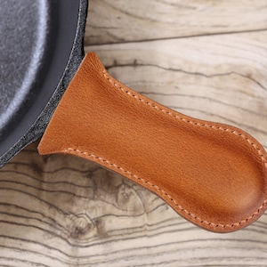 SET of 2 Brown vegetable tanned leather pot handle cover for lodge cast iron skillet , leather pot pan handle cover Z03-LP19C