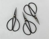 13cm RARE industrial vintage black iron scissor  very sharp great for craft project or gardening