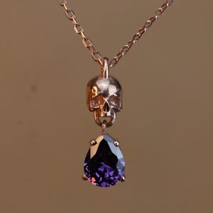 925 Sterling Silver Minimalist Skull Necklace, Gothic Skull Necklace Pendant, Drop Cut Amethyst Stone, Gothic Necklace, Skeleton Pendant
