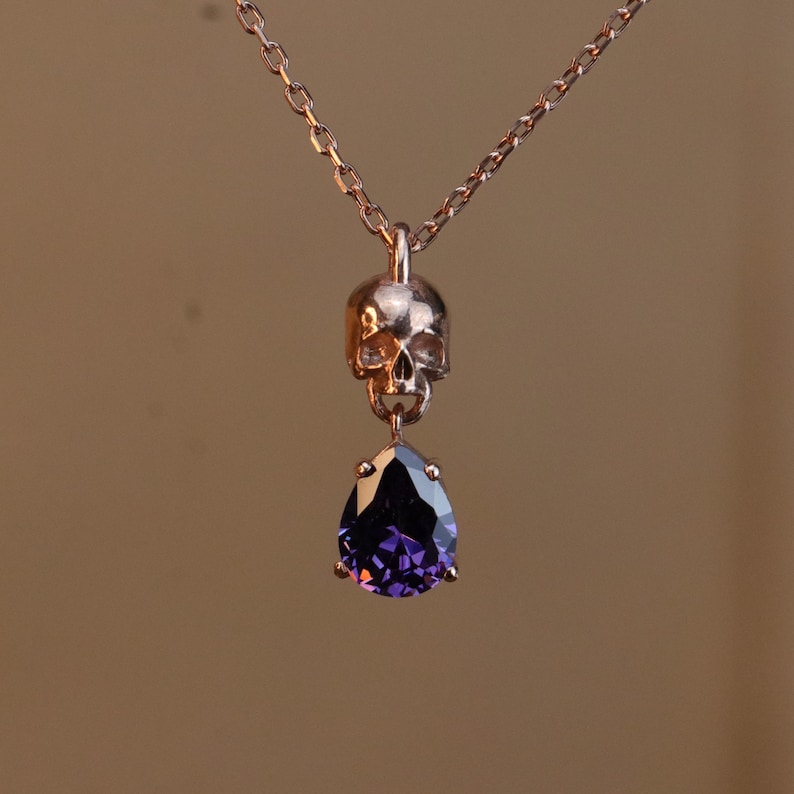 925 Sterling Silver Minimalist Skull Necklace, Gothic Skull Necklace Pendant, Drop Cut Amethyst Stone, Gothic Necklace, Skeleton Pendant