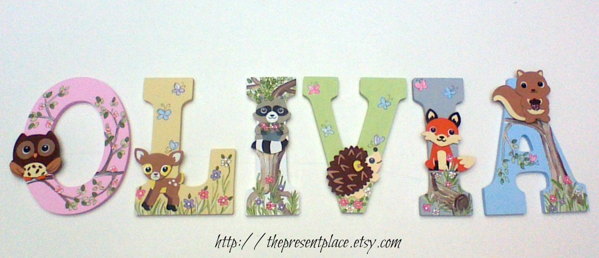 pastel houten brieven met bosdieren, vos houten brieven