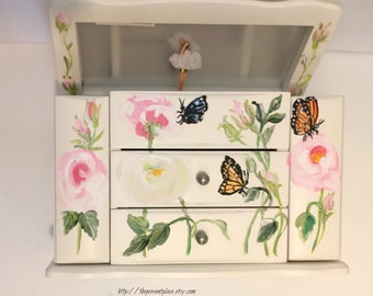 personalized musical jewelry box with a spinning ballerina and hanging space