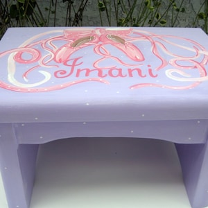 personalized,Hand painted,Ballet shoes step stool,lavender,pink,girls step stool,children&#39;s bench,kids,baby furniture,kids step stool,gift