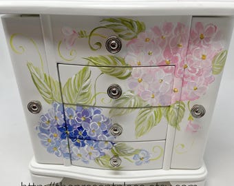 Personalized Musical Jewelry Box: Hand-Painted Hydrangeas