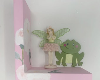 a Fairy and a frog bookend