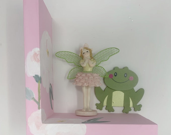 a Fairy and a frog bookend