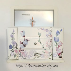 personalized musical jewelry box with a spinning ballerina and hanging space