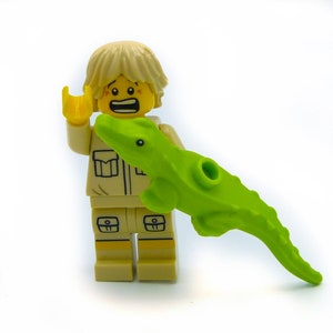Custom Steve Irwin Minifigur mit Krokodil von Abbie Dabbles hergestellt aus Spielzeugsteinen