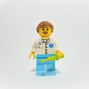 Nurse Minifigur von Abbie Dabbles