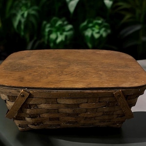 Vintage Wooden Lidded Picnic Basket | Hinge Lid | Two Handles | antique basket | victorian primitive oak basket | Anne of green gables decor