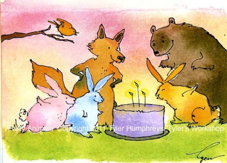 Puede incluir: Una pintura de acuarela de una fiesta de cumplea&ntilde;os para un grupo de animales. Un zorro, un oso, una ardilla y dos conejos est&aacute;n reunidos alrededor de un pastel morado con tres velas encendidas. Los animales est&aacute;n todos sonriendo y parecen estar celebrando.