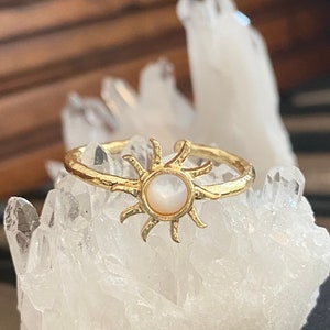 Small Sun & Pearl Adjustable Ring