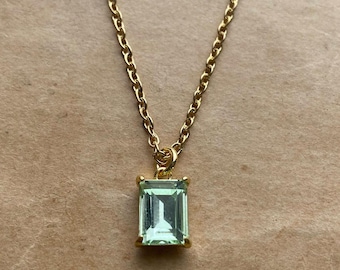 Light Peridot Green Rectangle Necklace – Gold-Plated 18 Inch Chain – Dainty Gemstone Pendant – Minimalist Green Jewellery – Gift for Her