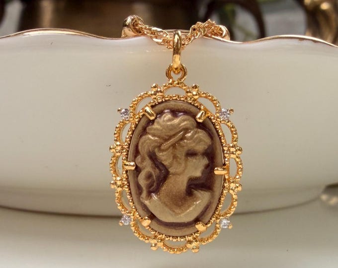 Brown Resin Lady Cameo Pendant • Vintage Style Necklace • Twisted Chain Necklace • Gift for Her