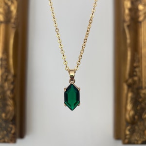 Gold Emerald Green Hexagon Jewel Necklace