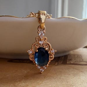 Gold Sapphire Blue Jewel Necklace