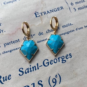 Turquoise Pentagon Earrings – Gold Huggie Hoop Dangles – Bright Blue Stone Earrings – Bold Statement Jewellery – Gift for Her