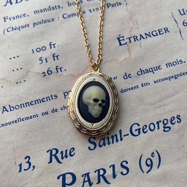 Collier médaillon camée MR BONES