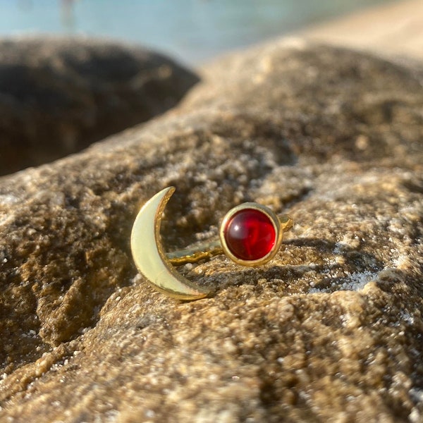 Moon & Vintage Ruby Red Stone Ring