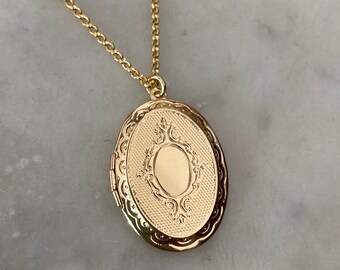 GloryMM Photo Box Pendant Necklace Oval Photo Pendant Charm Locket Chain Necklace Jewelry