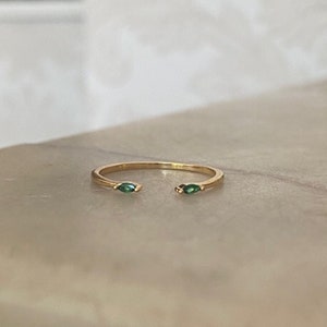 Emerald Green Double Jewel Ring