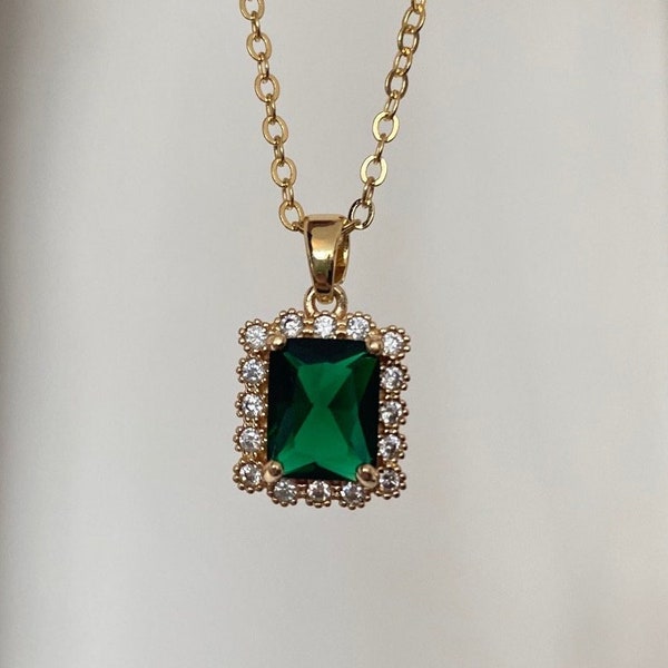 Gold Crystal & Emerald Green Rectangle Jewel Necklace