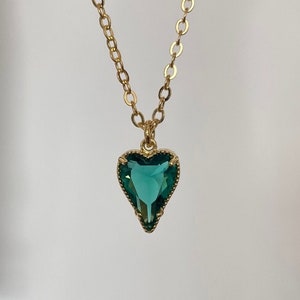 Emerald Green Heart Jewel Necklace