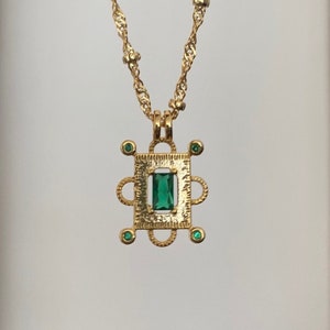 Art Deco Emerald Green Rectangle  Necklace