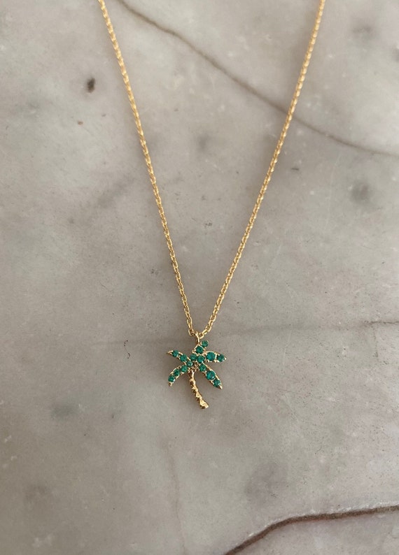 Emerald palm tree necklace deals
