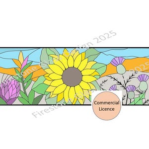 Puede incluir: Un diseño de vidriera colorido con un gran girasol amarillo, cardos morados y otras flores. La obra de arte tiene un cielo azul y un fondo naranja y gris. La imagen incluye el texto "Firestone Design 2025" y una insignia de "Commercial Licence".