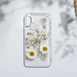 Coque en résine véritable pour iPhone 16e 16 15 14 13 pro max, fleurs pressées, Google Pixel 7 8 9 pro 9A, Samsung S24 S25 Ultra Edge A16 A56